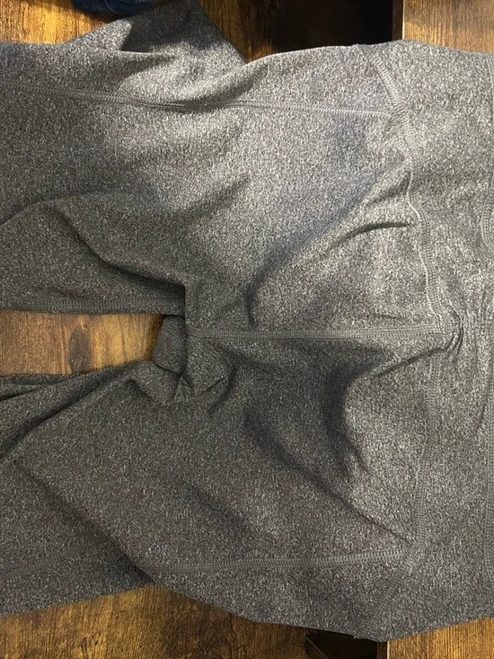 Women's High-Rise Gray Leggings - Stretch Performance women’s size medium - Picture 4 of 4